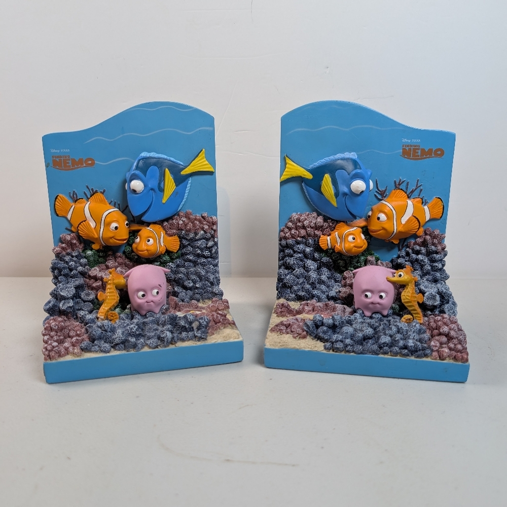 Finding Nemo Disney Pixar Bookends Marlin Pearl Bubbles Fish Hallmark Resin